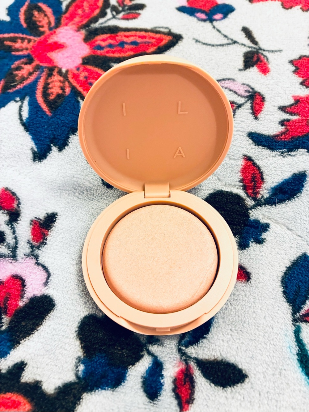 ILIA Soft Focus Blurring Blush GLIMPSE